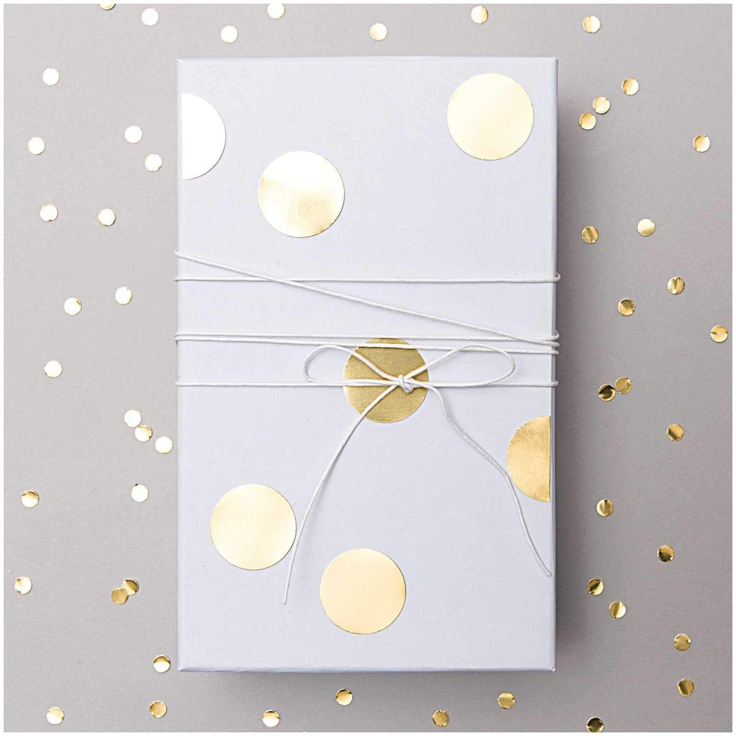 Gold Round Sticker Labels For Gifting and Party Bags Rico Design