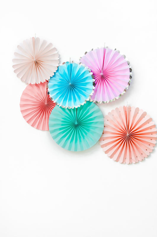 Paper Fans | Huge Range of Paper Fan Decorations