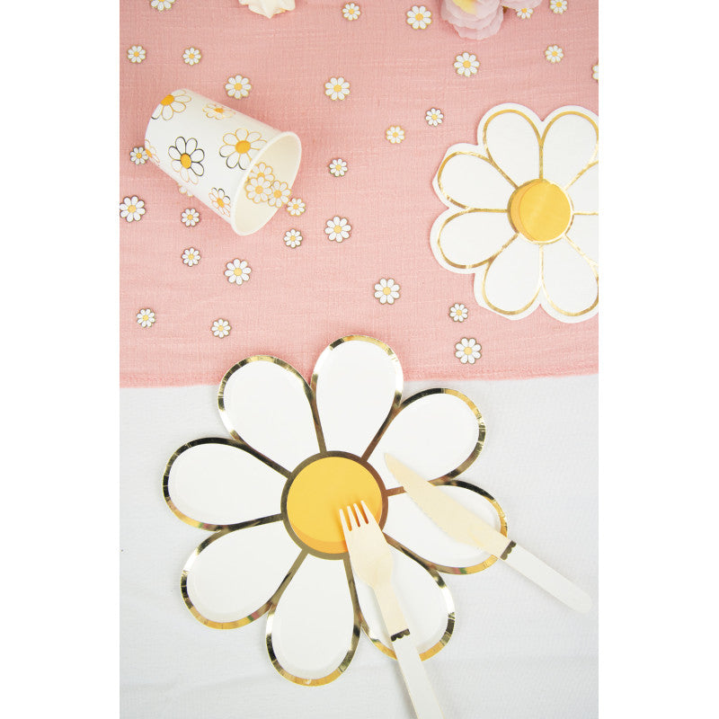 Daisy Shaped Party Plates for hippy party or festival theme.