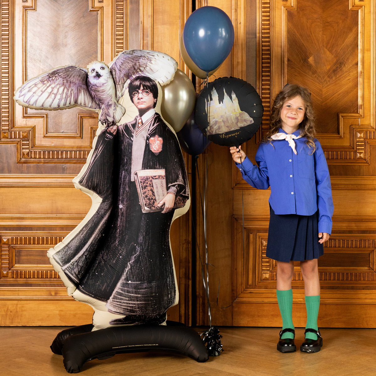 Giant Harry Potter standing balloon with Hedwig at a Harry Potter birthday party