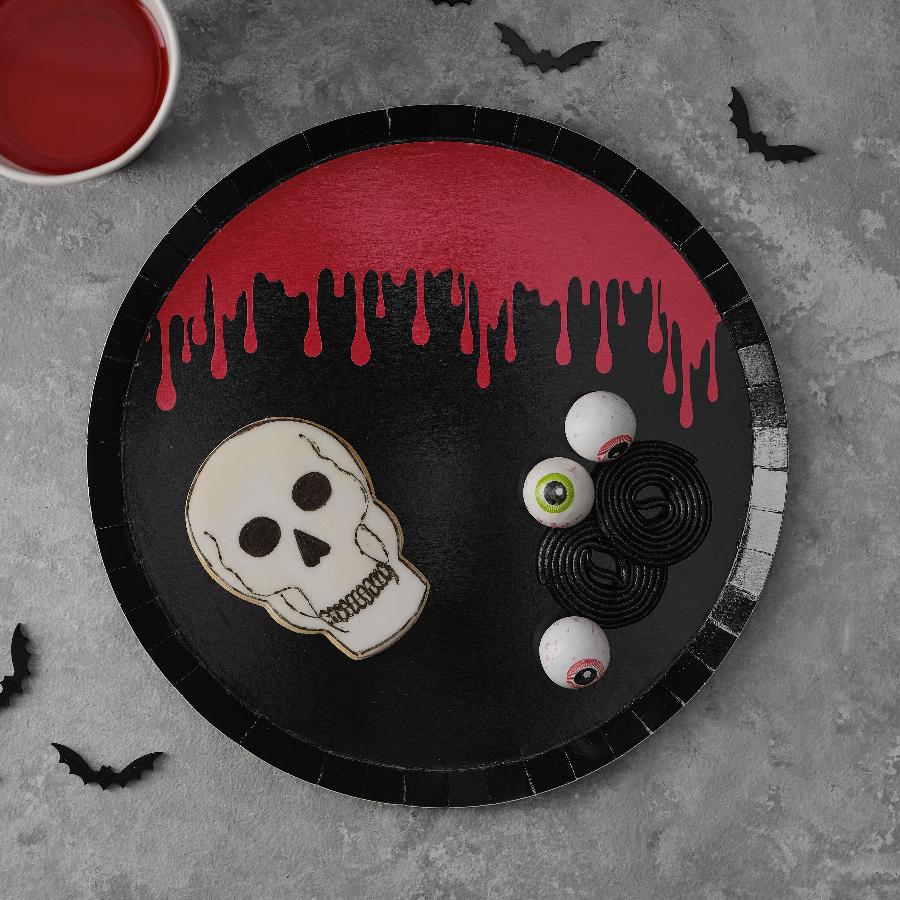 Halloween Blood Drip Party Plates by Ginger Ray 