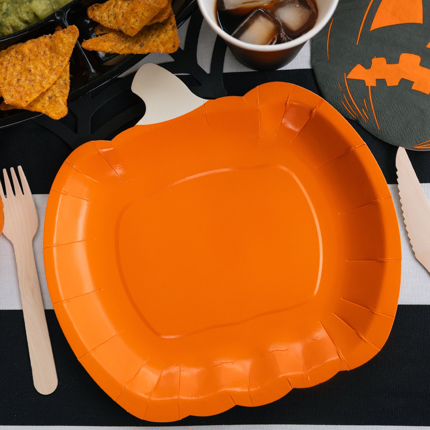 Pumpkin Paper Plates | Halloween Party Plates (Pack of 6)