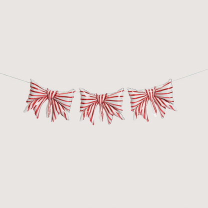 Red and White Bow Balloon Christmas Garland UK