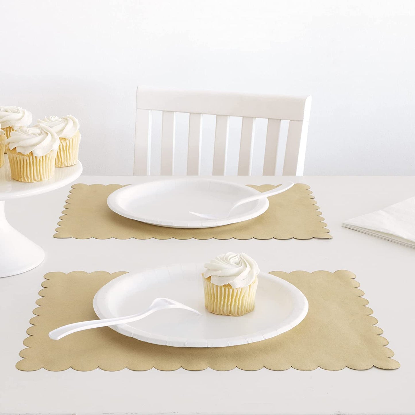Kraft scalloped Placemats (8 Pack)