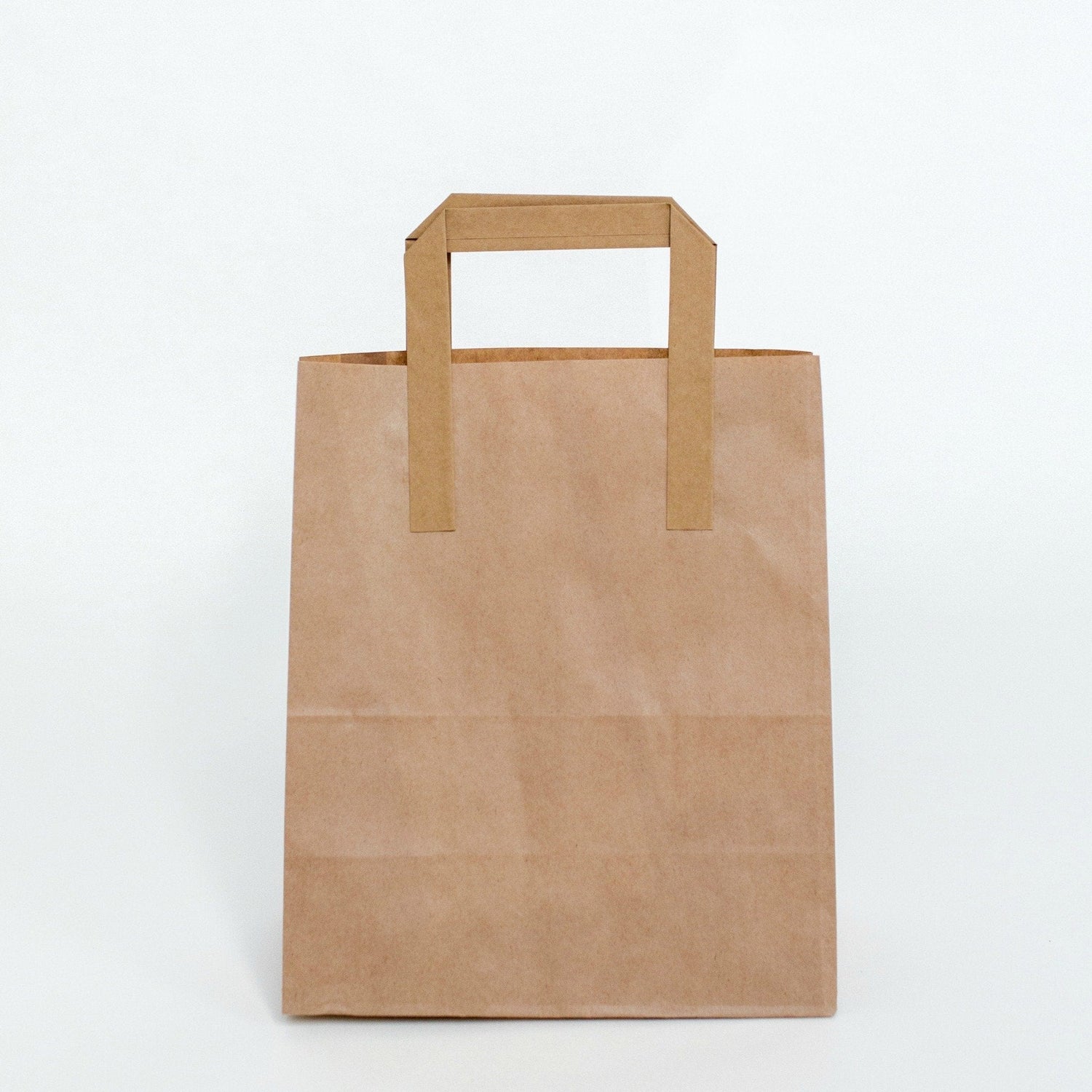 Pack of 12 kraft paper bags ideal for party favours and gift packaging